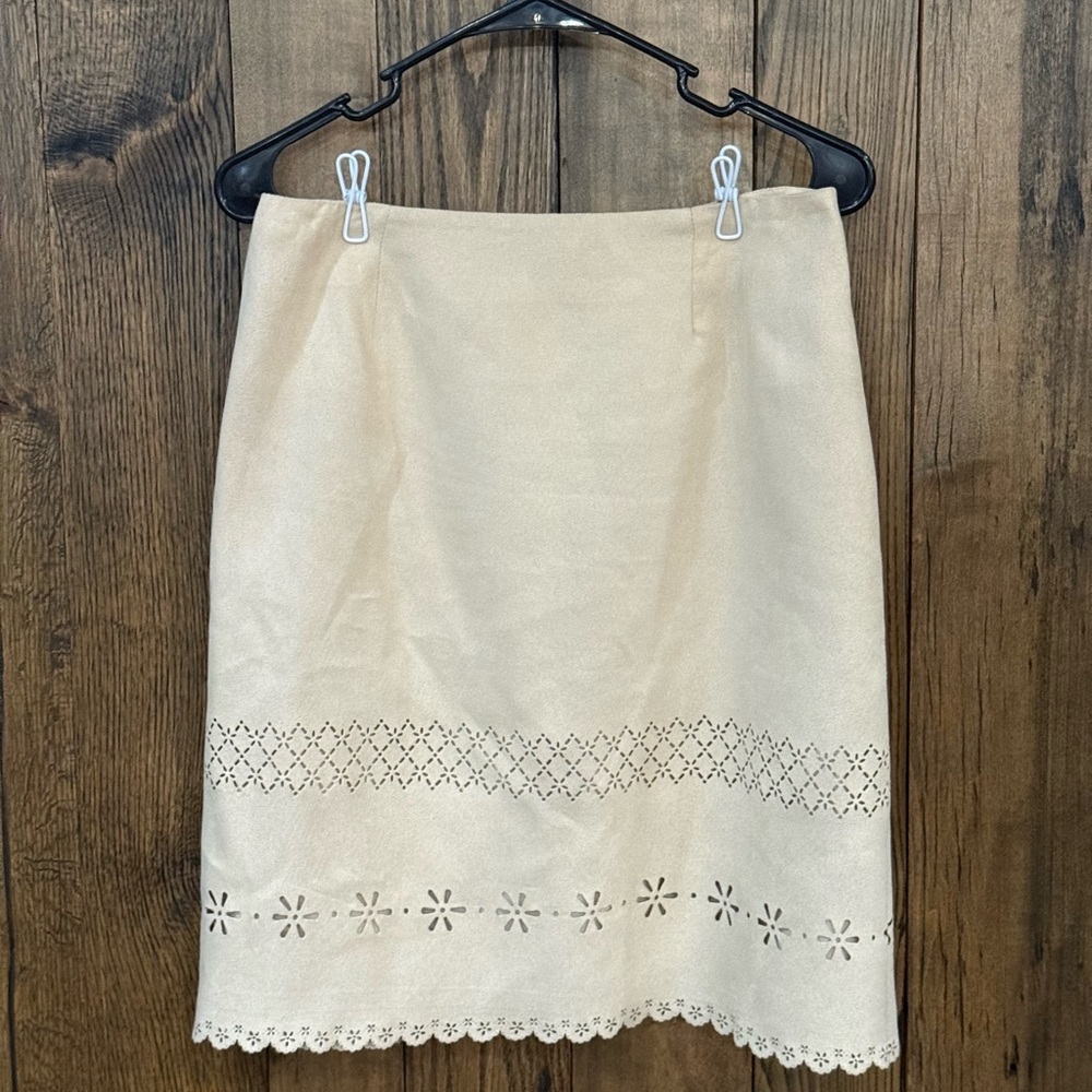 Alberto Makali Faux Suede Eyelet Skirt Size 10